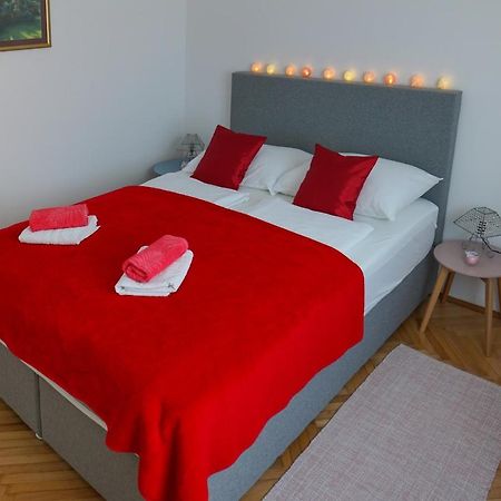 Apartment Jardin With Free Cowered Parking Zadar Exterior photo