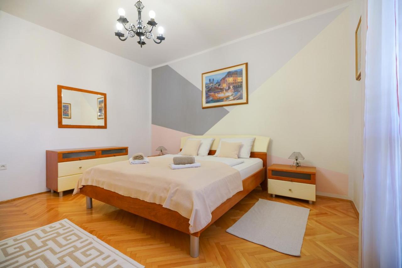 Apartment Jardin With Free Cowered Parking Zadar Exterior photo